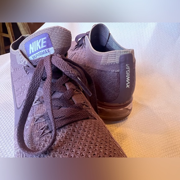 Nike Air VaporMax ‘violet dust’ - Picture 3 of 4